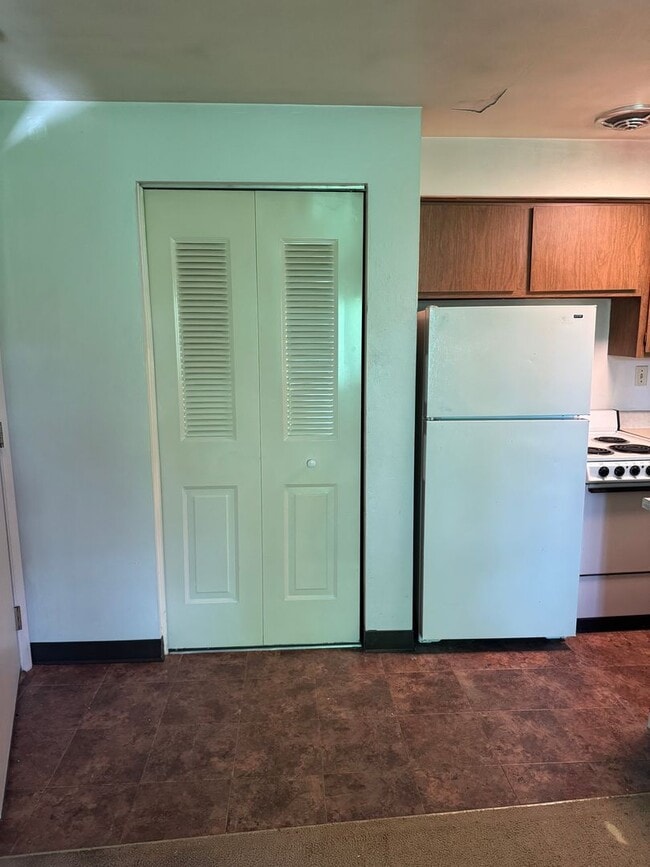 Building Photo - 1 Bed 1 Bath- Moon Township PA