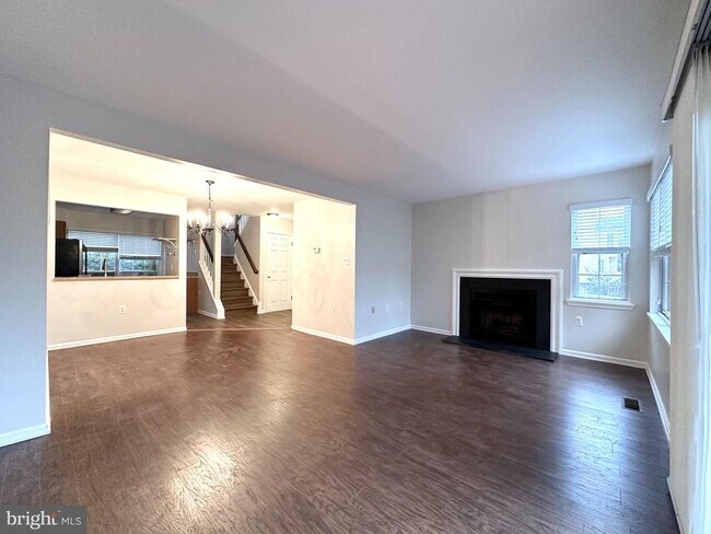 Building Photo - 5700 Medallion Ct