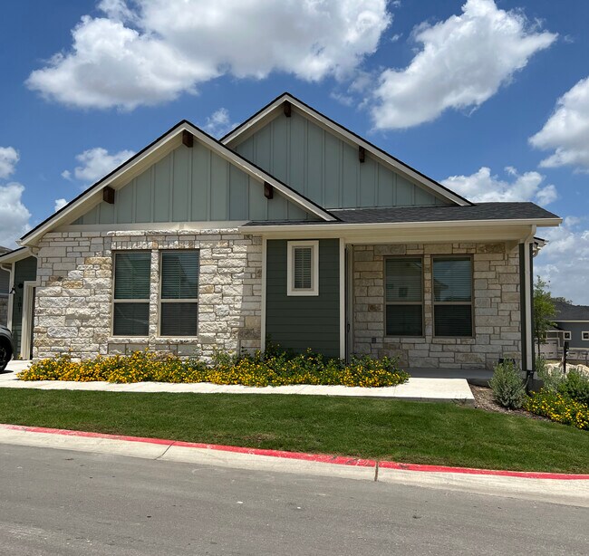 Building Photo - 131 Ace Ln