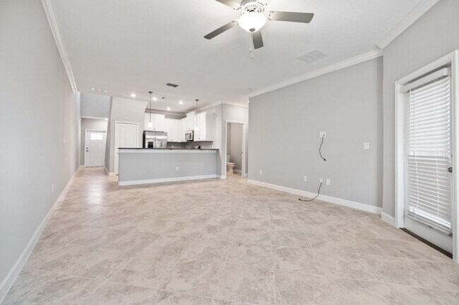 Building Photo - "Spacious 4-Bedroom Lutz Home gated commun...