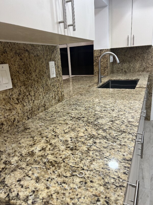 Building Photo - 8409 NW 59th Ct