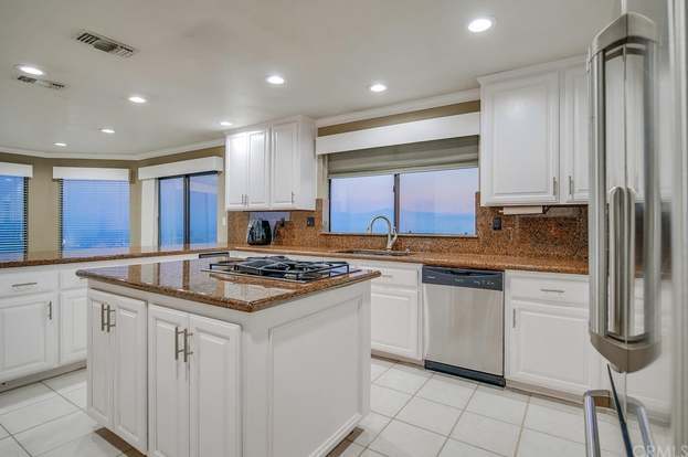 Building Photo - 7380 Live Oak Dr