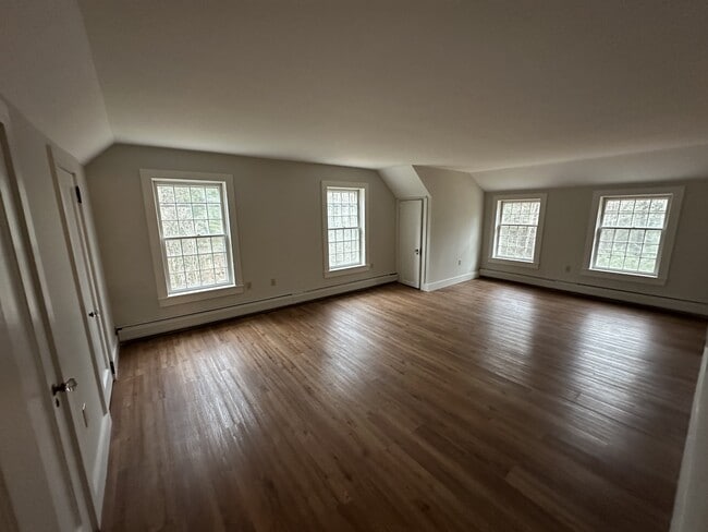 Building Photo - 618 Shearer Hill Rd