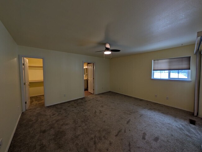 Building Photo - 224 Capitan Cir