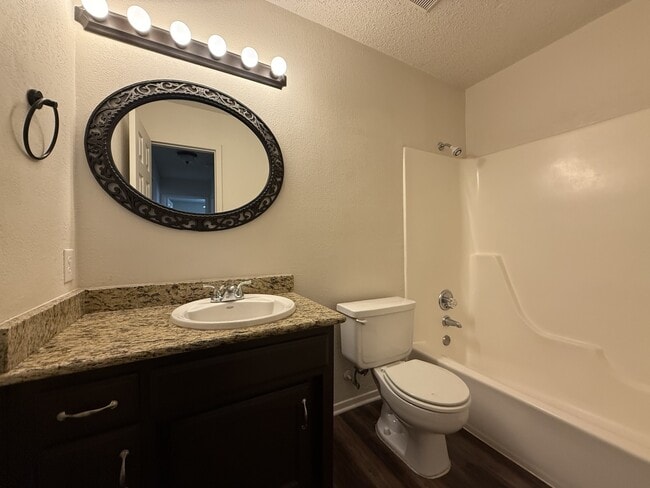 Building Photo - 1017 Johnson St