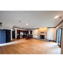 Building Photo - 6318 N Albany Ave