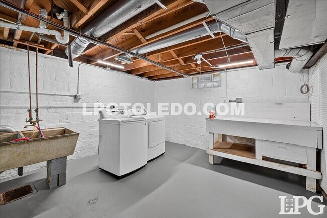 Building Photo - 1638 Gould Rd
