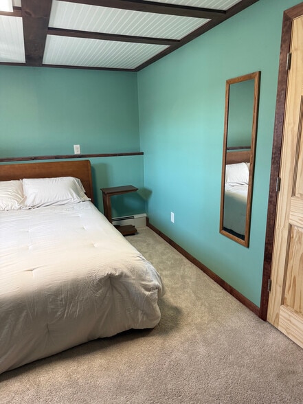 Building Photo - 15 Emeritus St