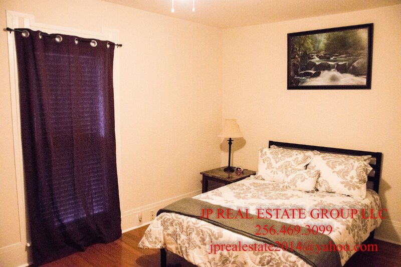 Building Photo - 714 4th Ave SE