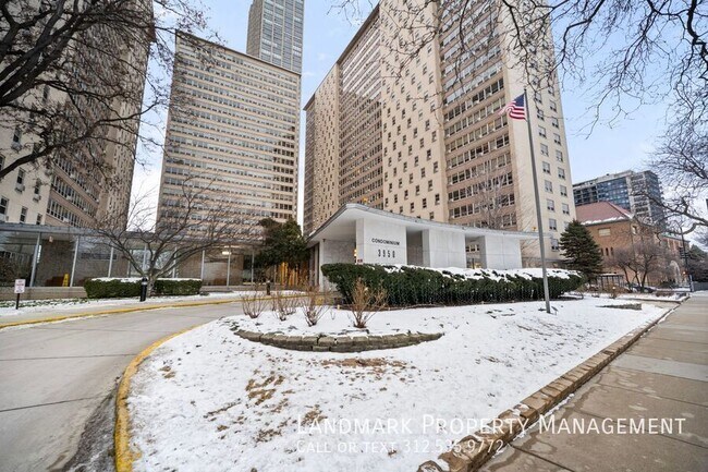 Building Photo - 3950 N Lake Shore Dr