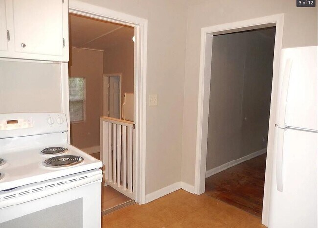 Building Photo - 1641 Mayhew St