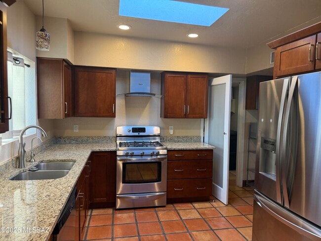 Building Photo - 3800 N Tanuri Dr