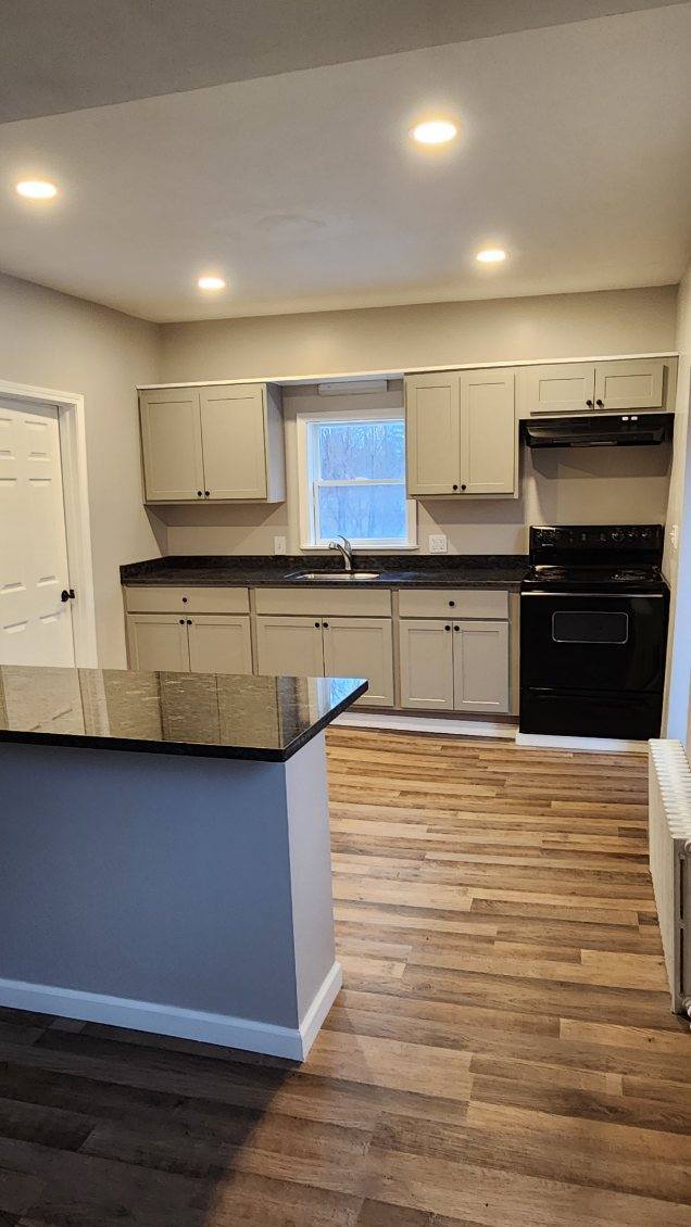 Building Photo - 116 Chestnut St