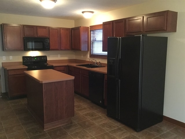 Building Photo - 1305 Harold Stewart Pky