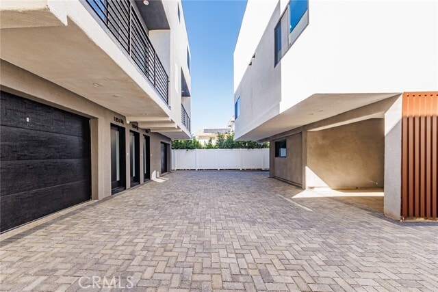 Building Photo - 1859 1/2 S Crenshaw Blvd