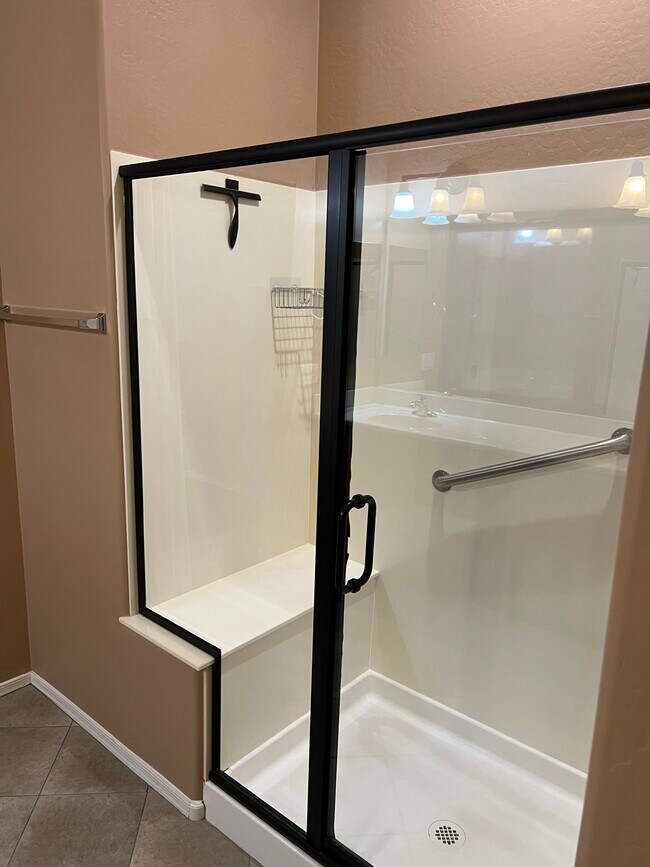 Building Photo - 25 S Quinn Cir