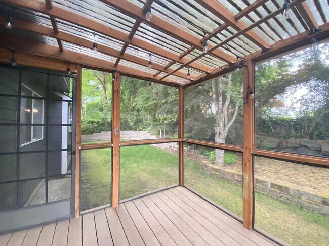 Building Photo - Great Home for rent