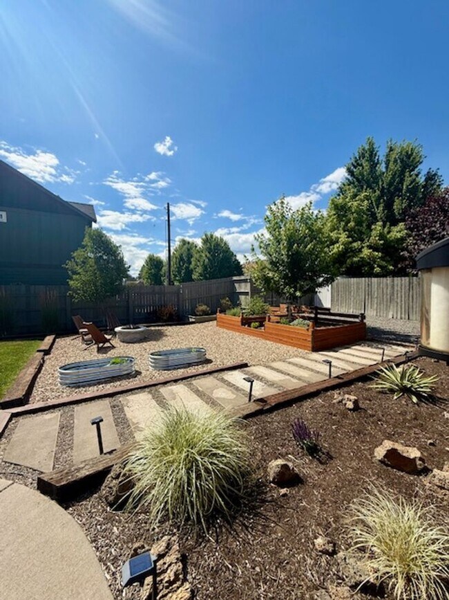 Building Photo - Serene Remodeled 4 Bedroom on Large Lot w/...
