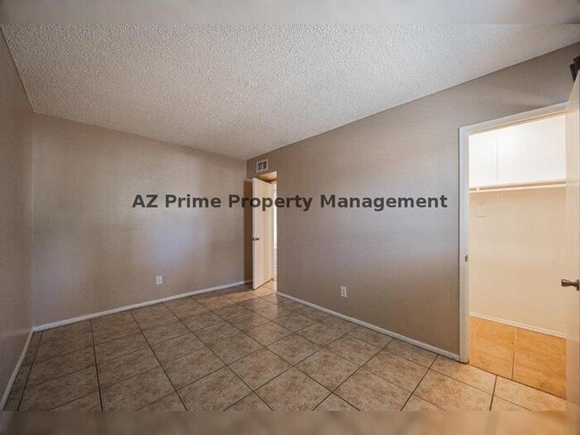 Building Photo - 720 S Dobson Rd
