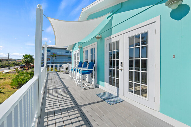 Building Photo - Just Beachy! 3bd 2ba by the Ocean