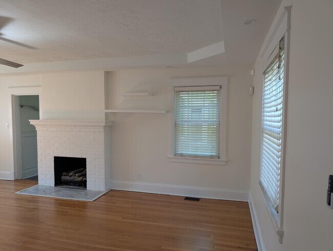 Building Photo - 2905 Griffin Ave