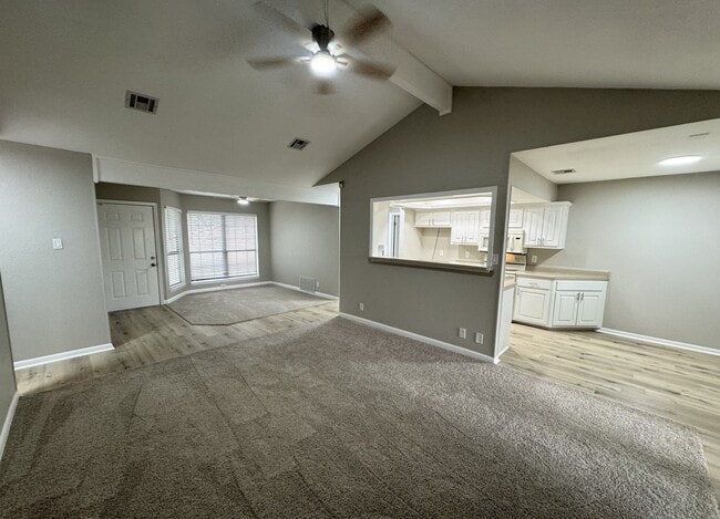 Building Photo - 4023 Briar Hollow St