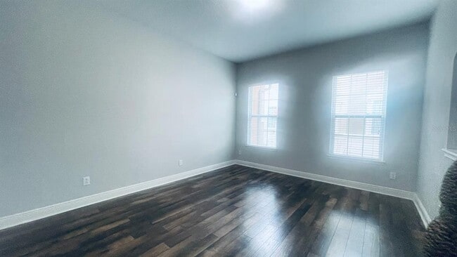 Building Photo - 1056 Parma Cir