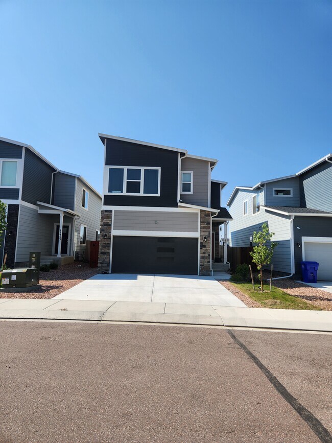 Primary Photo - 11447 Piping Plover Pl