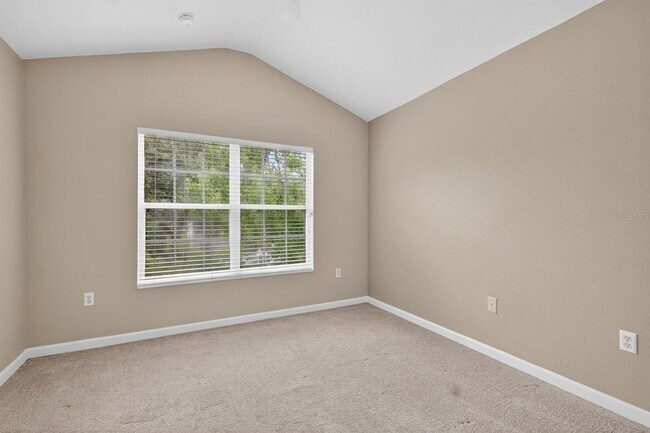 Building Photo - 7119 Showcase Ln
