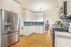 Building Photo - 5843 Vanderbilt Ave