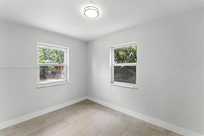 Building Photo - 1245 NW 84th Terrace