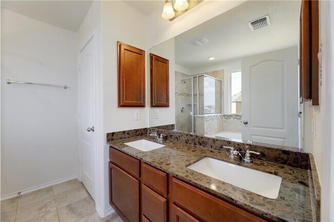 Building Photo - 7929 Arezzo Dr