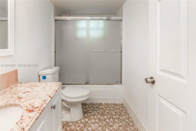 Building Photo - 1225 West Ave