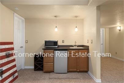 Building Photo - 355 Paisley Dr