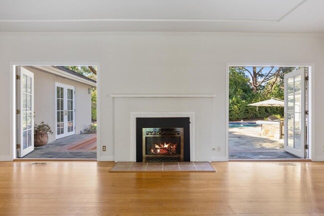 Building Photo - Beautifully Appointed Atherton Estate with...
