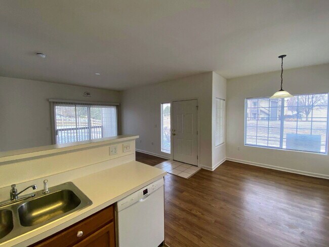 Building Photo - 8765 W Berry Ave