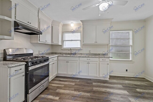 Building Photo - 2802 Materhorn Dr