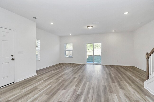 Building Photo - Brand NEW Townhome for RENT!