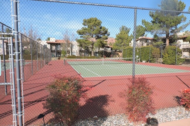 Building Photo - 65 Verde Valley School Rd