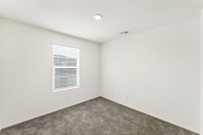 Building Photo - 7352 Joanna Brk St