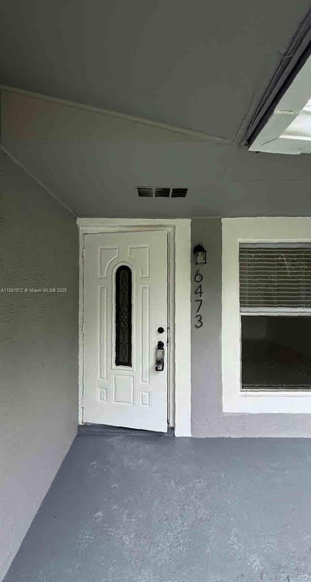 Building Photo - 6473 SW 19th St