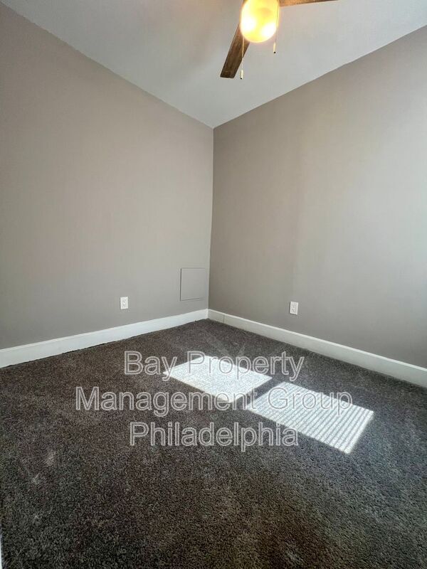 Building Photo - 2022 W Toronto St