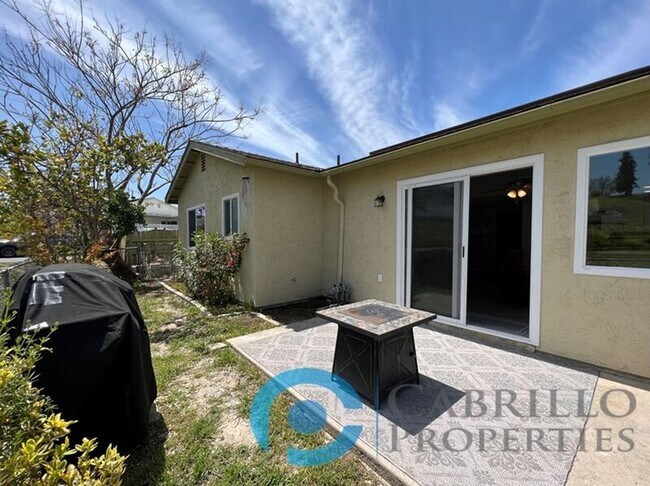 Building Photo - 2419 Fieldlane Pl