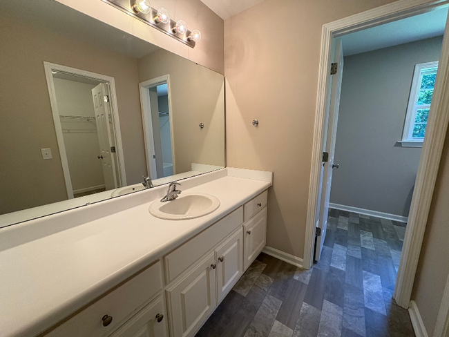 Building Photo - 507 Contessa Ct