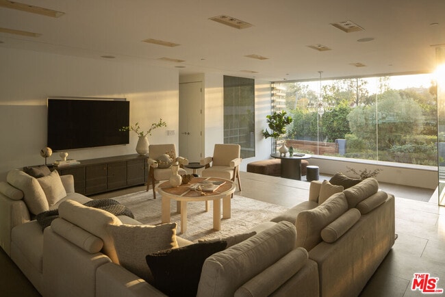 Building Photo - 1166 Angelo Dr