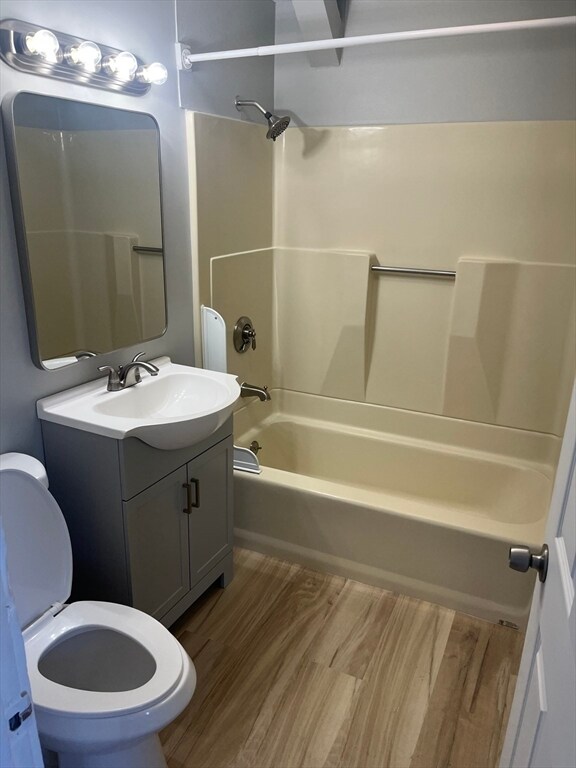 Building Photo - 159 E Central St