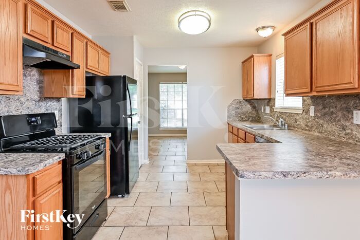 Building Photo - 28914 Stone Fox Dr