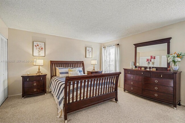 Building Photo - 901 Gannet Ave NW