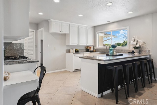 Building Photo - 3316 Narino Dr