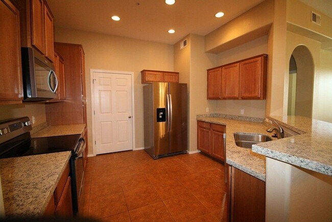 Building Photo - 14575 W Mountain View Blvd